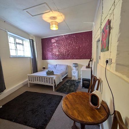 Little Brewers Escape To The Foot Of Gold Hill Dorset Apartment Шафтсбъри Екстериор снимка